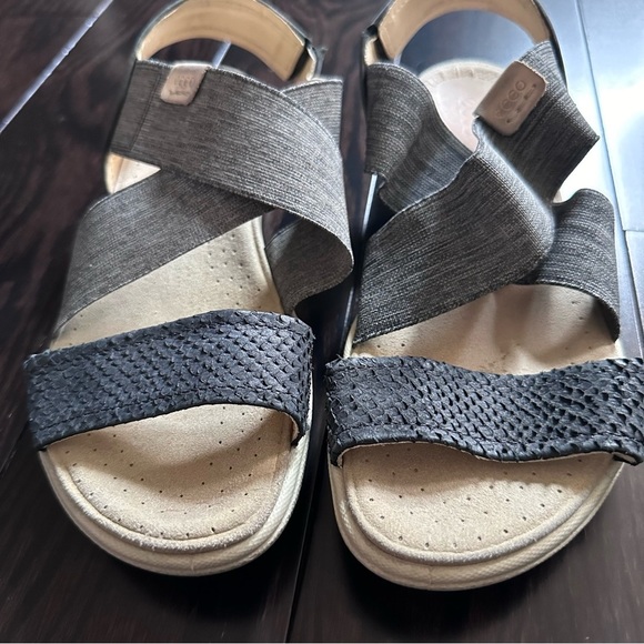 Ecco Women’s Sandals Size 37 EU - Picture 2 of 7